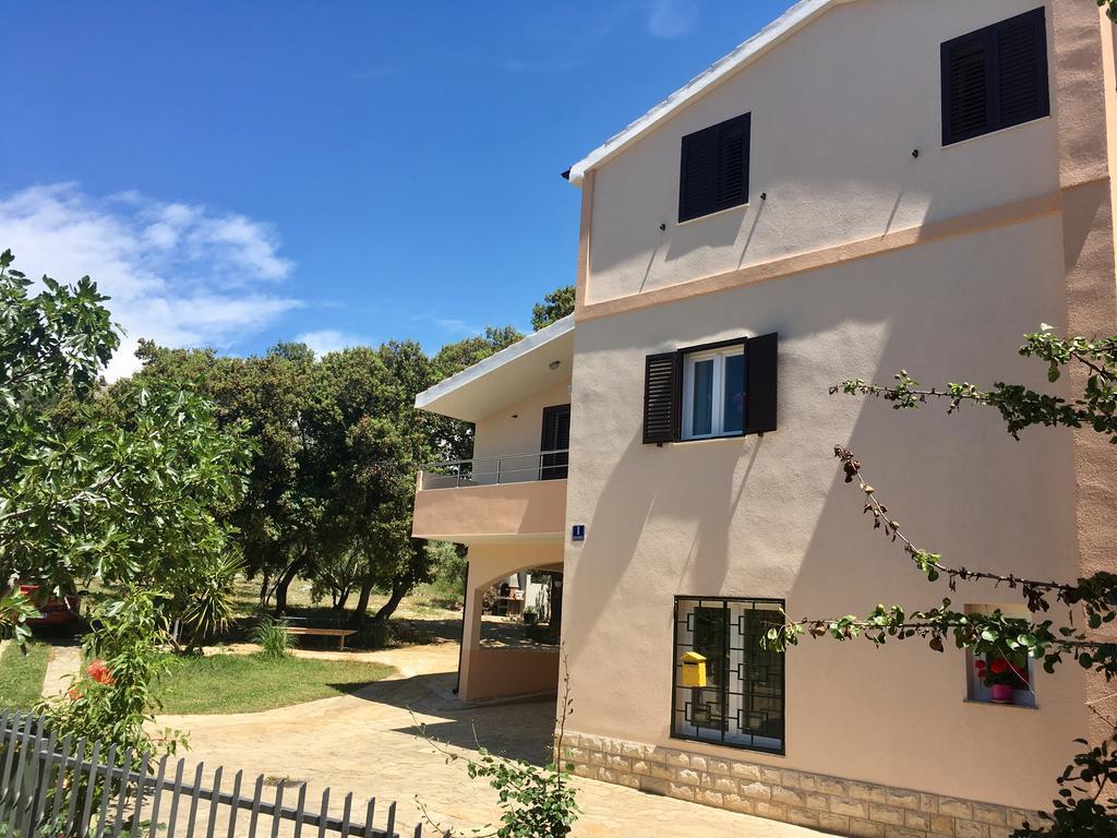 Apartments Lilly Žaborić Zewnętrze zdjęcie