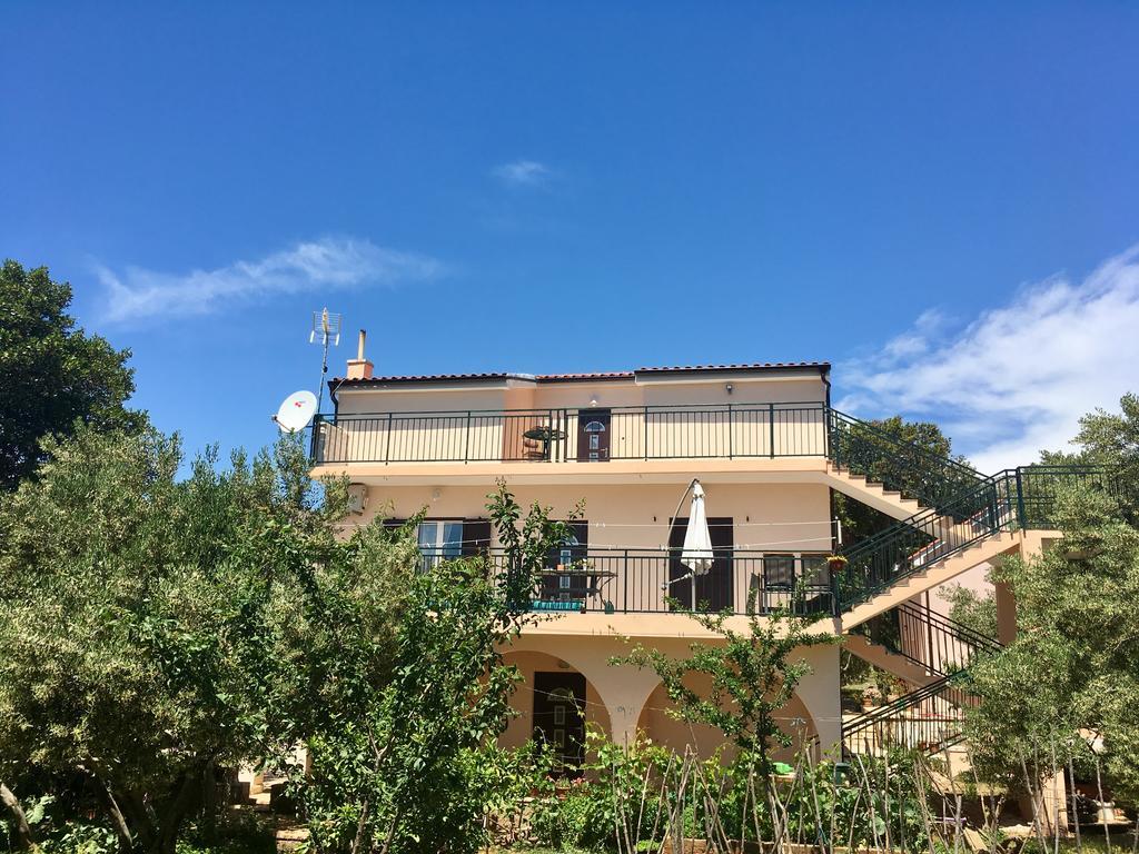 Apartments Lilly Žaborić Zewnętrze zdjęcie